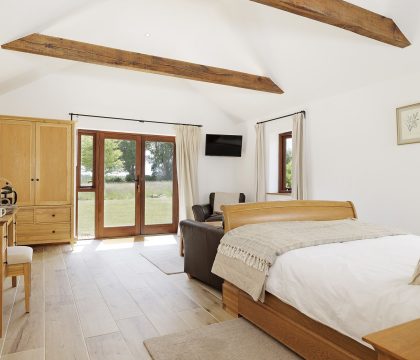 Hook Norton Barn Master Bedroom - StayCotswold