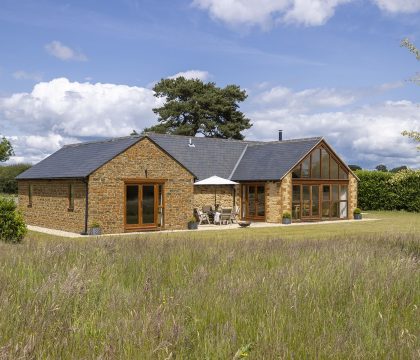 Hook Norton Barn - StayCotswold