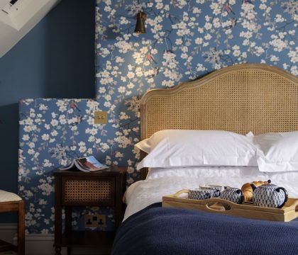 Bank Cottage Bedroom 3 - StayCotswold