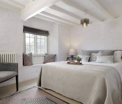 The Bakehouse Bedroom 2 - StayCotswold
