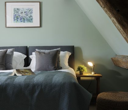 The Bakehouse Master Bedroom - StayCotswold