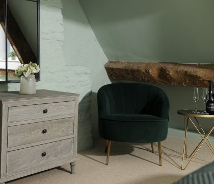 The Bakehouse Master Bedroom - StayCotswold