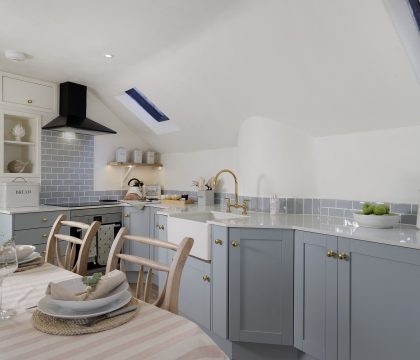 Flat 2 Martins House Kitchen - Staycotswold