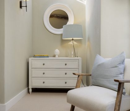 Flat 2 Martins House Master Bedroom - Staycotswold