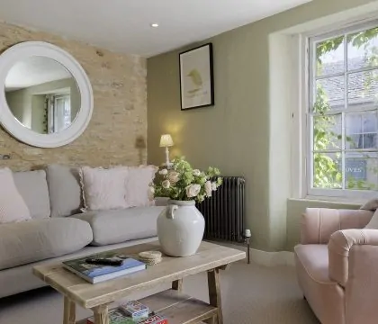 Flat 2 Martins House Sitting Room - Staycotswold