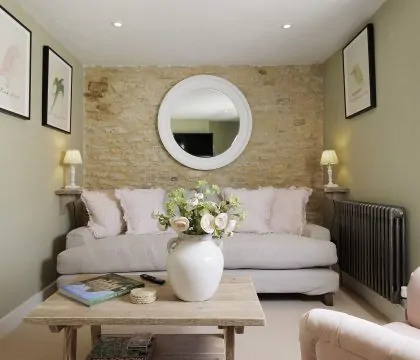 Flat 2 Martins House Sitting Room - Staycotswold