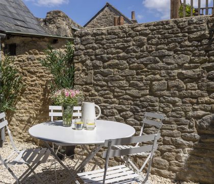 Flat 1 Martins House - StayCotswold