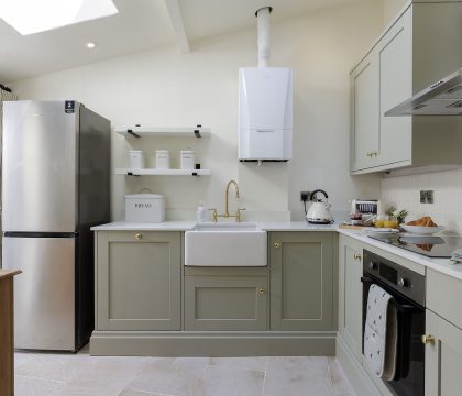 Flat 1 Martins House Kitchen - StayCotswold