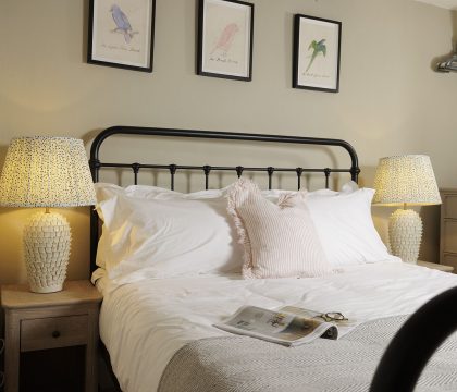 Flat 1 Martins House Master Bedroom - StayCotswold