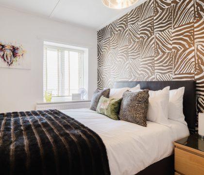 Tukes Cottage Master Bedroom - StayCotswold
