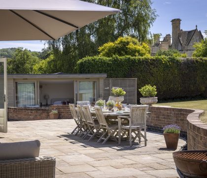 Gardeners Cottage Outside - StayCotswold