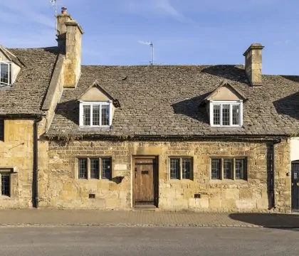 Izods Cottage - StayCotswold