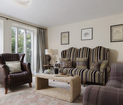 Izods Cottage Sitting Room - StayCotswold