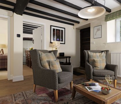 Izods Cottage Snug - StayCotswold