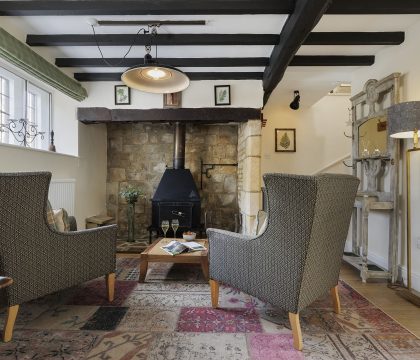 Izods Cottage Snug - StayCotswold