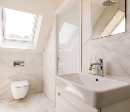 The Barn at High Gables Bedroom 2 Ensuite - StayCotswold