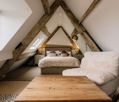 College Cottage Bedroom 2 - StayCotswold