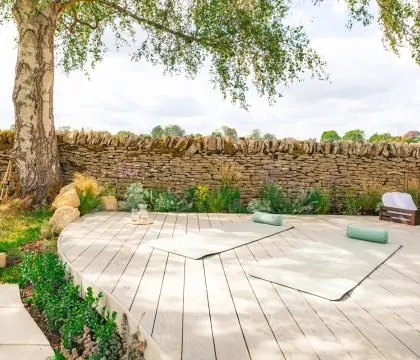 Apple Tree Cottage, Daglingworth garden - Stay Cotswold