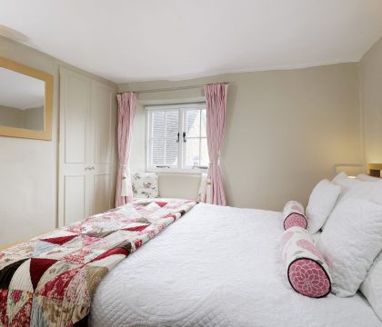 Lavender Cottage Master Bedroom - StayCotswold
