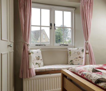 Lavender Cottage Master Bedroom - StayCotswold