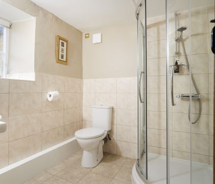 Lavender Cottage Shower Room - StayCotswold