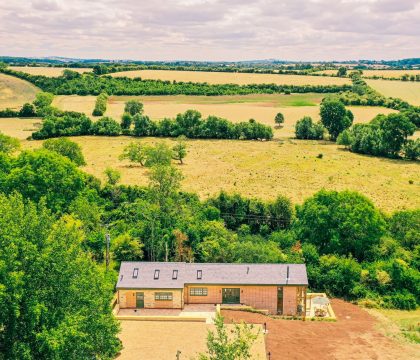 The Tractor Shed - StayCotswold