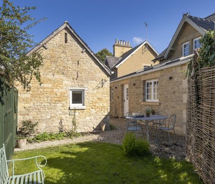Pickwick Garden- StayCotswold