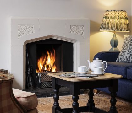 Pickwick Sitting Room - StayCotswold