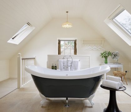 The Coach House at Broadwell Manor Bedroom - StayCotswold