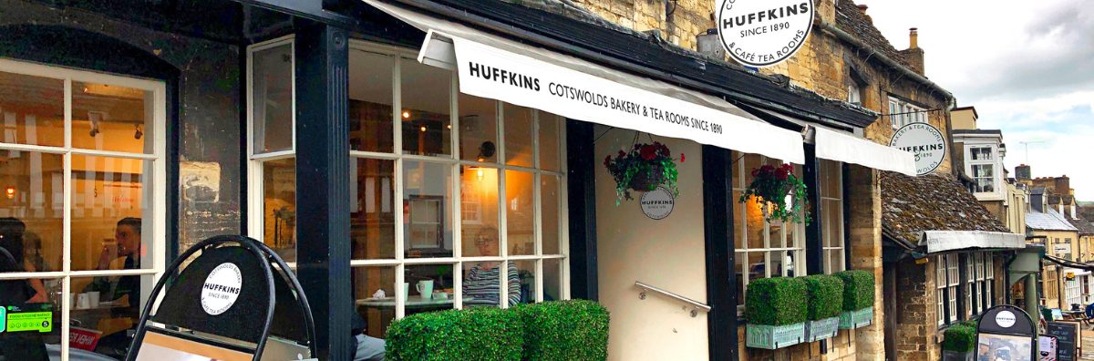 huffkinns dog friendly cafe in burford