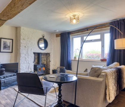 Honey Cottage Sitting Area - StayCotswold