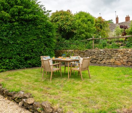 Clares Cottage  - StayCotswolds