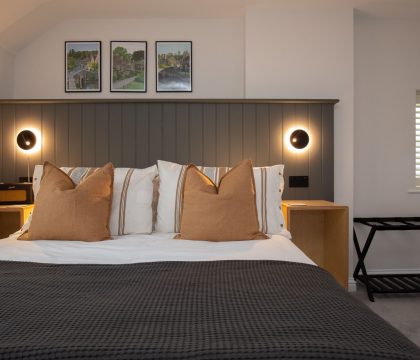 Devon House Cottage Master Bedroom - StayCotswold