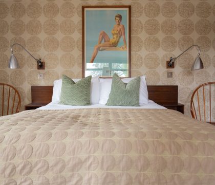 The Pool House Master Bedroom - StayCotswold