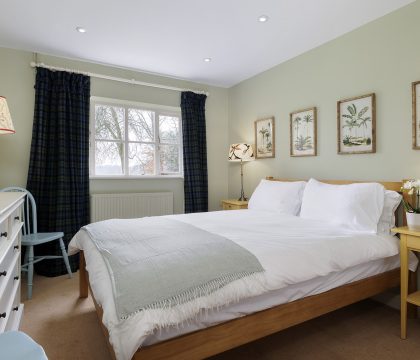 Cotswold Cottage Bedroom 4 - StayCotswold