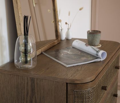 Coleman's Elm Master Bedroom - StayCotswold