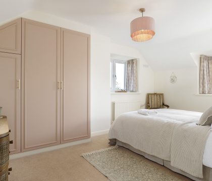 Coleman's Elm Master Bedroom - StayCotswold