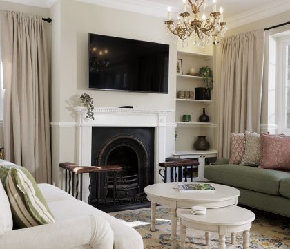 3 & 4 Hawthorn Cottages Sitting Area - StayCotswold