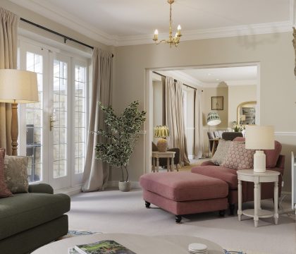 3 & 4 Hawthorn Cottages Sitting Area - StayCotswold