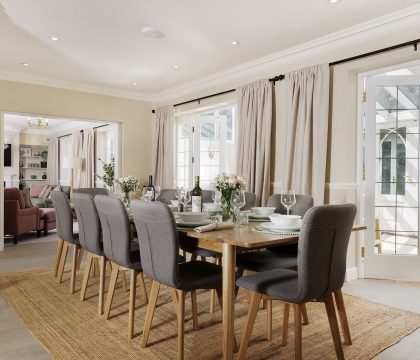 3 & 4 Hawthorn Cottages Dining Area - StayCotswold