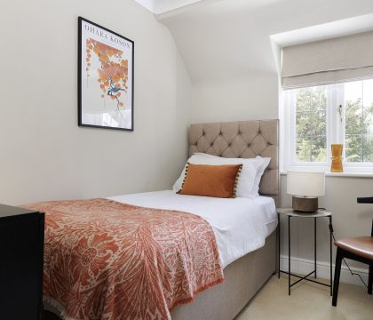 3 & 4 Hawthorn Cottages Bedroom 4 - StayCotswold