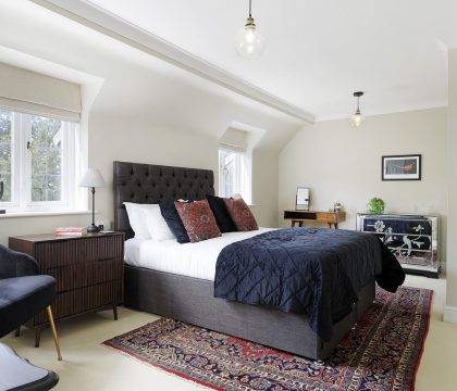 3 & 4 Hawthorn Cottages Bedroom 2 - StayCotswold