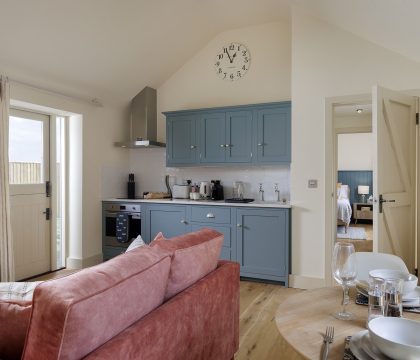 The Mews at Sturt Farm Kitchen - StayCotswold