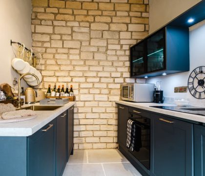 College Cottage Kitchen - StayCotswold