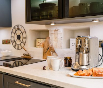 College Cottage Kitchen - StayCotswold