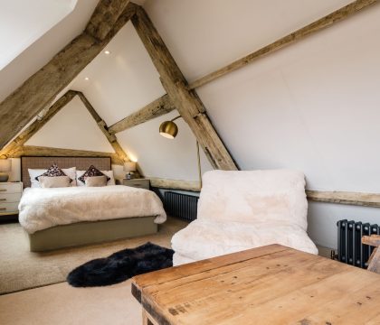College Cottage Bedroom 2 - StayCotswold