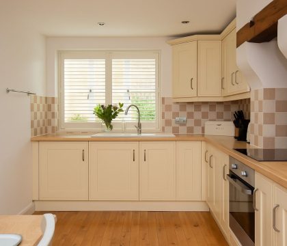 Devon House Cottage Kitchen - StayCotswold