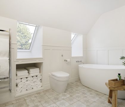 The Tallat Bathroom - StayCotswold