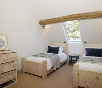 The Tallat Bedroom 3 - StayCotswold