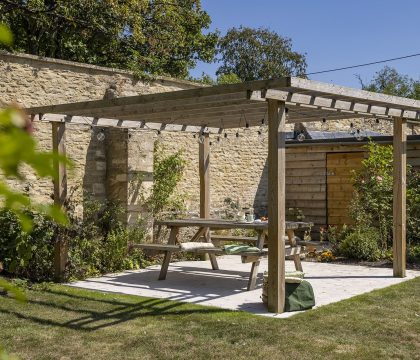The Tallat Garden - StayCotswold